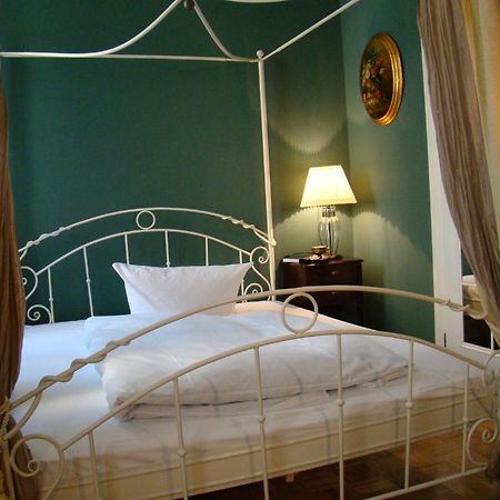 Hotel Alte Galerie Am Kudamm Berlin Room photo