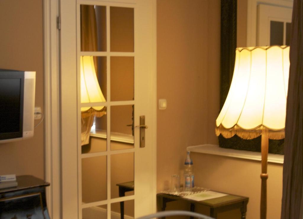 Hotel Alte Galerie Am Kudamm Berlin Room photo